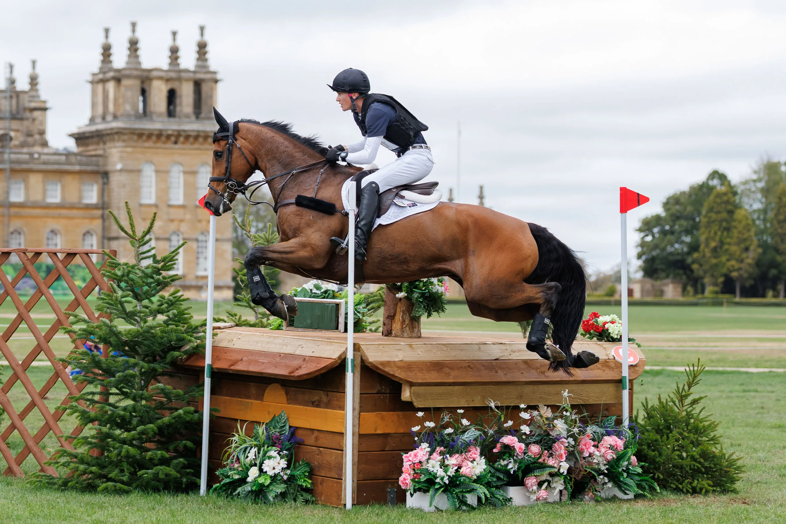 Oliver Barrett (AUS) and Sandhills Briar during the Cross Country for the Agria CCI4*-L. 2026 Agria Blenheim Palace International Horse Trials. Woodstock, Oxford. England. Saturday 19 September 2026. Copyright Photo: Libby Law Photography